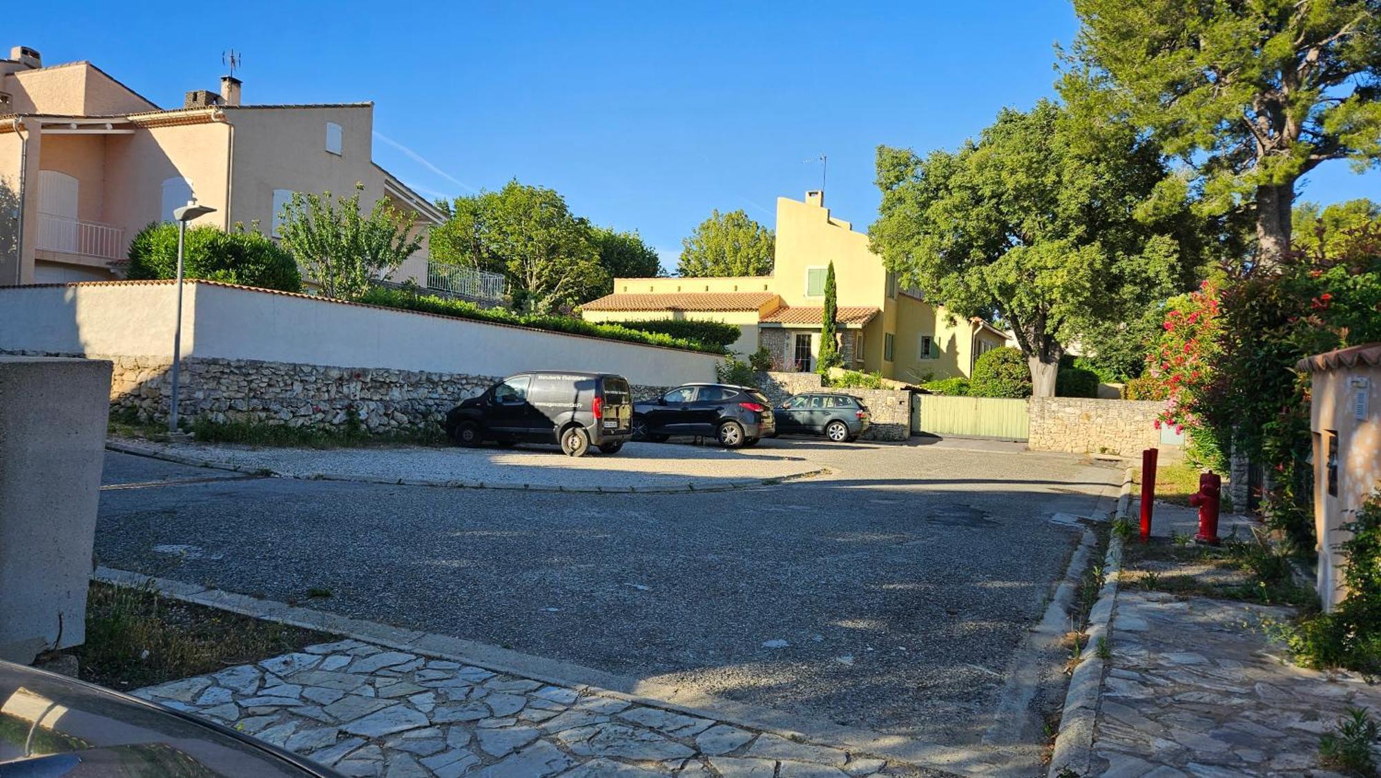 La Maison Bleue Saint-Mitre-les-Remparts Exterior foto